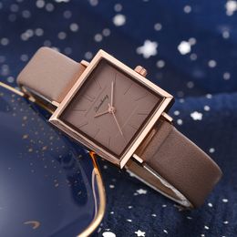 HBP Homens Assista Women Wristwatch Relógios finos de negócios com discagem de estilo simples moda Casual Casual Wristwatches para Women Belt Clock Montres de Luxe