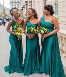 Long Bridesmaid Dresses One Shoulder 2023 Hunter Mermaid Floor Length Wedding Guest Party Gowns Simple Satin Formal Prom Dress