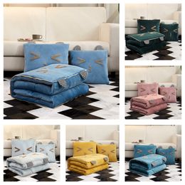 Blanket2 In 1 Velvet Cushion Blanket Car Sofa Lumbar Throw Pillow Air Conditioning Foldable Patchwork Quilt s Bedding 221203