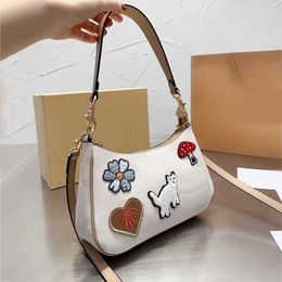 designer bags Cross Body Totes Co Handbags Female Pink Love Designer Old Flower Single Shoulder Underarm Wallets 221128