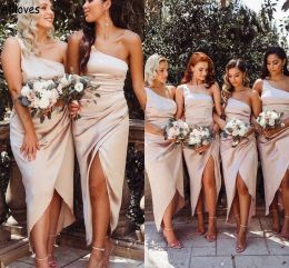 2023 Champagne Bridesmaid Dresses One Shoulder Satin Ankle Length Front Slit Beach Plus Size Wedding Guest Gowns Custom Made Formal Evening Wear 0417