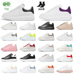 2022 Designer Shoes Oversized Sneaker Classic Laser Tail Platform Casual Sports Sneaker Sport Mens Woman Sneakers e1