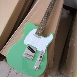 6 Strings Green Electric Guitar with White Pearl Pickguard Rosewood Fretboard Customizable