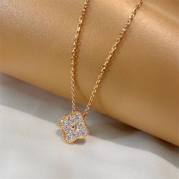 Four Leaf Clover Necklace with diamond Designer Jewellery Set Frivole Pendant Necklaces Bracelet Stud Earring Gold Silver Flower Nec238F