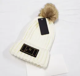 High-End Fur Ball Knitted Hat Designer Trendy Cute Woolen Cap Tall Crown Pullover Keep Warm Beanie Hats Retro Look Small