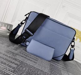 Handbags Men Leather TRIO Messenger Bags Luxury Shoulder Bag Make up Bag Designer Handbag Tote Mans Fashion Womnes Handbag Trio Tote Purse