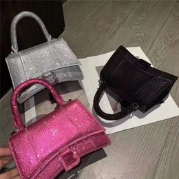 New Fashion Full Diamond Hourglass Flap Shoudler Bag Women Shining Flash Diamond Hot Girl Handheld Oblique Span Flaps