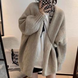 Women's Knits Tees Autumn Winter Thicken Warm Sweater Cardigan Women Japan Style Lazy Wind Soft Knit Cardigans Female Gray Khaki Loose Knitted Coat 221206