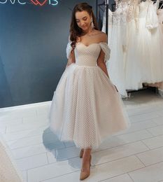 Vintage A Line Wedding Dresses Country Short Bohemia Summer Beach Off Shoulder Sweetheart Full Lace Point Tulle Formal Bridal Gowns Tea Length 403