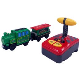 Forniture per giocattoli di Natale Electric RC Train set Treni di batterie a telecomando Treni per bambini adatti per binari ferroviari in legno Regalo di Natale per bambini 221207