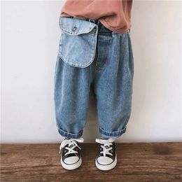 Trousers spring autumn boys girls pocket loose denim pants 1 6 years toddler kids casual all match jeans 221207