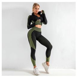 Seamless Women Yoga Outfits Gym Sports Suits Fitness Workout Running Clothing Sportswear Long Sleeve Crop Top Leggings Bra Athletic Set