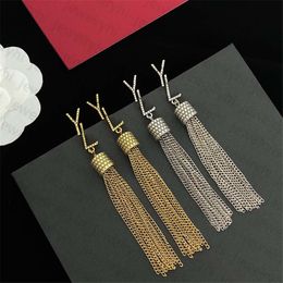 Fashion Earrings Designer Charm Letters Simple Tassel Earing Elegant for Man Womens Classic 2 Color