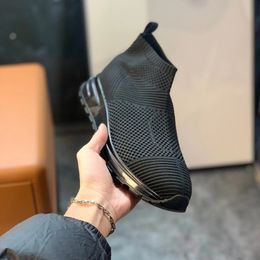 7A Stivali firmati da uomo Scarpe da calzino Calzini casual piatti da ginnastica Scarpe da ginnastica con piattaforma sportiva all'aperto in maglia nera bianca Taglia 38-44