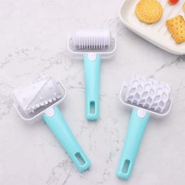 Baking Tools & Pastry Kitchen Tool Fondant Cake Embosser Roller Biscuit Mould Pie Dough Cookies Cutter