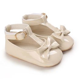 First Walkers Fashion PU Leather Baby Princess Shoes born Girls Moccasins Rubber Sole Prewalker Non-slip Summer 221208