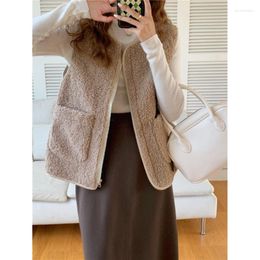 Women's Vests 2022 Winter Short Korean Style Tops Women's Lamb Wool Vest Jacket For Ladies Fashion Sleeveless Warm Outwear