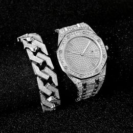 Muñecos para pulseras Pulsera de reloj para hombres 2 piezas/set Cuba Chain Charm Haded Out Simple Diamond Gold Set Jewelry Regalo