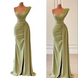2023 Lemon Green Evening Dresses Wear One Shoulder Sheath Sexy Side Split Satin Crystal Beads Women Dubai Formal Party Prom Dress Floor Length