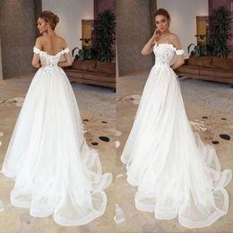 Elegant A-Line Bridal Dresses Sexy Off Shoulder Flowers Lace Applique Sweetheart Tulle Wedding Gowns Sweep Train 2022