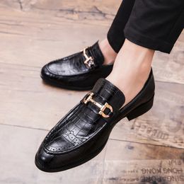 Wedding Dress Suit Formal Shoes Men Loafers Slip on Shoes Casual Business Shoe Leather Oxfords Hombre