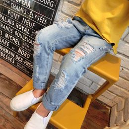 Trousers Spring Autumn Boys and Girls Ripped Hole Jeans Fashion Fall Broken Denim Kids 221207