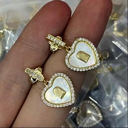 New designed women Silver Dangle droop Earring V Letter with signet Brass 18K Gold plating ladies love pendants Earrings studs Designer Jewellery LE-18l