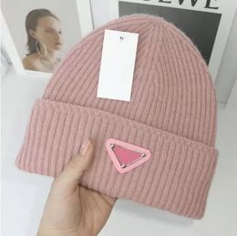 luxury fashion knitted hat brand designer Beanie Cap men's and women's fit Hats Unisex Cashmere letter leisure Skull Hat outdoor