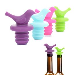 Bird shape wine bottle stopper Bar tools silicone creative red wine bottles stoppers Random color