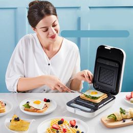 Bread Makers Sandwich Machine Light Food Breakfast Spit Driver Multi Function Heating Press Toaster Waffle