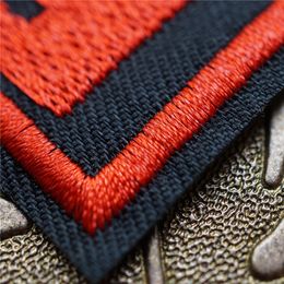 x42-68 Boutique tendenza ricamo distintivo di marca patch abbigliamento jeans strappati sovvenzione riparazione fai da te patch decorativa può essere stirata