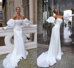 Sexy Simple Plus Size Mermaid Wedding Dresses Beach Strapless Backless Pleats Draped Puffy Long Sleeves Satin Garden Court Train Bridal Gowns Custom Made