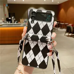 Folding Necklace Geometric Print Phone Cases for Samsung Galaxy Z Flip3 Flip4 5G Adjustable Lanyard Rhombus Pattern Leather Protective Shell Shockproof