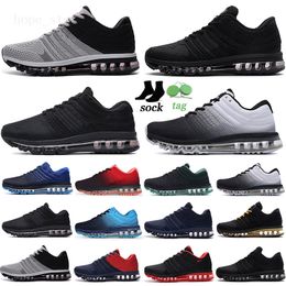 2022 Mens Running Shoes Black White Red Green Cushion Designer Sports Sneakers Size 36-46 a2