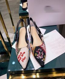2021 Women Fashion Women di buona qualit￠ Luxurys Designer Scarpe Designer Sandals Domande Abito di sandalo Luxury High Teli con scatola Siz5291994