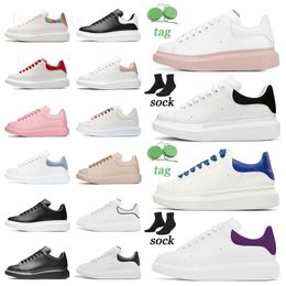Fashion Men Shoes Designer Women Leather Lace Up Platform Oversized Sole Sneakers White Black mens womens Luxury velvet suede Casual 35-46 a2