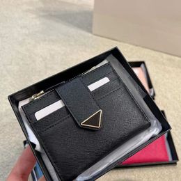 2022 nuova moda portafoglio corto porta carte borsa donna mens portafogli designer portamonete con cerniera borsa in vera pelle di vacchetta Mini pochette Triangolo 5A top