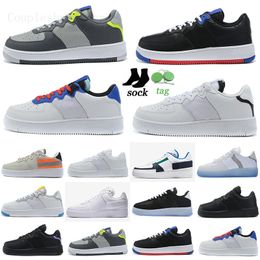 2021 React QS 1 Men Women shoes Mens Runnin Shoes Skateboarding Couple Classic Lovers Sportwear Skate Sneaker Low h1