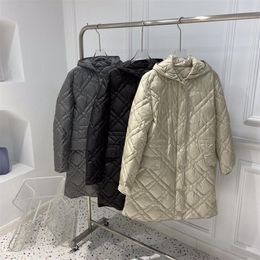 Women's Down High Quality Women Hooded Long Jackets Fashion Rhombic Paddding Pockets 90% White Duck Light