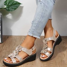 New Fashion 2024 Summer Solid Dew Finger Flower Decoration Outdoor Leisure Comfortable Women's Shoes Sandals T221209 43a01