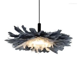 Pendant Lamps Nordic Creative Grey Feather Lights LED Girl Baby Kids Hanging Light For Bedroom School Wedding Lighting