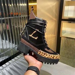 Designer Luxury Women Laureate Desert Black Croc Leather Combat boots Booties With Original box Best Quality