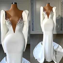 Sexy V Neck Mermaid Wedding Dresses 2023 White Satin Long Sleeves Pearls Beaded Plus Size Bridal Party Gowns Robe De Marriage 322