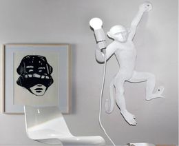 Lampara de condotto Kitsch Quirky Simple Art Nordic White Resina Lempade a parete per scimmia per camera da letto Luce a parete LED Studio 8832667