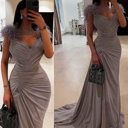 2023 Arabic Aso Ebi Silver Mermaid Prom Dresses Ruffles Feather Evening Formal Party Second Reception Birthday Bridesmaid Engagement Gowns Dress ZJ222