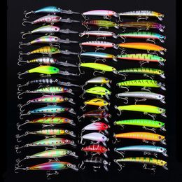 43pcs lot Fishing Lures Set Mixed 6 Models 43 Clolor Minnow Lure Crank Bait Fishing Baits Bass Tackle236n