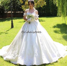 Off Shoulder Ball Gown Wedding Dresses 2023 Sweep Train Vintage Satin Lace Garden Country Bridal Dresses Korean Vestido De Novia Plus Size New Bride Dress For Women