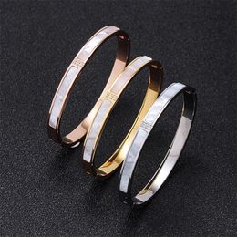 Fashion Design Bangles Simple Designer Bracelet Luxury Brand Couple Diamond Necklace Bracelets Lady Rings Party Women Gifts Jewelry Set Wholesale