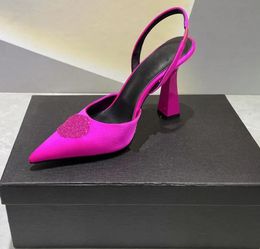 Kleidungsschuhe Sandalen Leder 10 cm Slingbacks Schuhschnalle verschönerte Luxusdesigner Satin Patent High Heeled