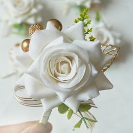 Decorative Flowers 1Piece Handmade Wedding Groom Boutonniere Or Bride Bridesmaid Women Hand Wrist Flower Artificial Corsages Rose